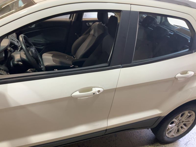 Ford EcoSport 1.0 EcoBoost Titanium — zdjęcie 4
