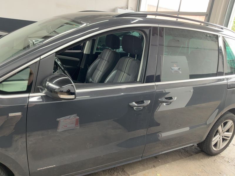 Volkswagen Sharan 2.0 TDI Match BlueMotion Tech — zdjęcie 4