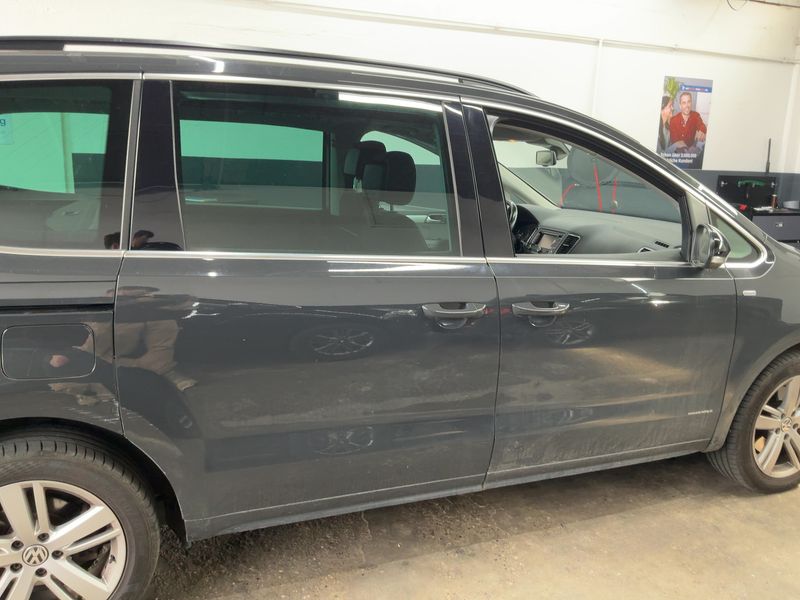 Volkswagen Sharan 2.0 TDI Match BlueMotion Tech — zdjęcie 7