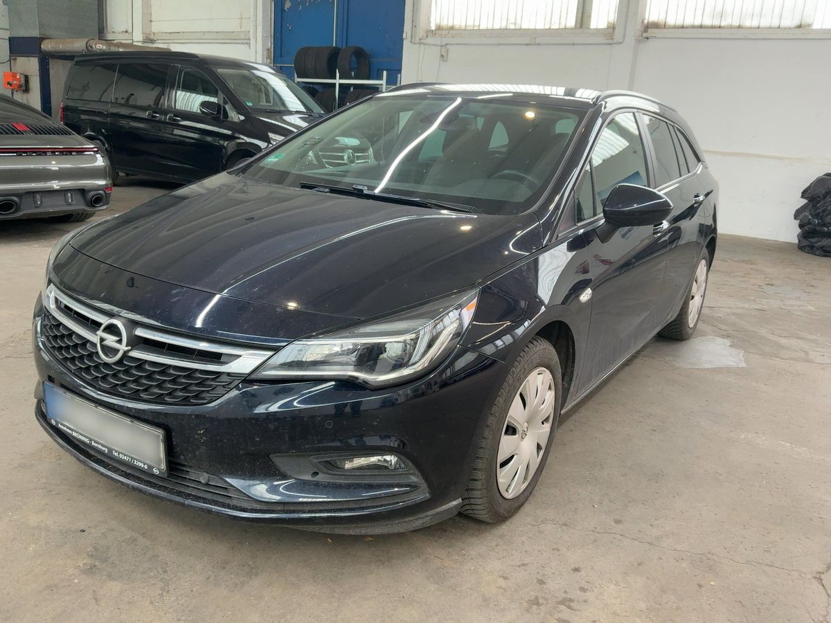 Opel Astra 2019 — photo 1