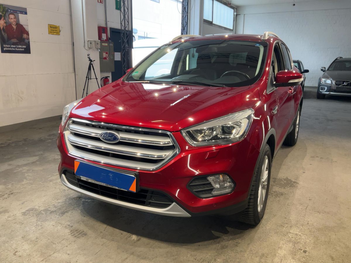 Ford Kuga 2018 — photo 1
