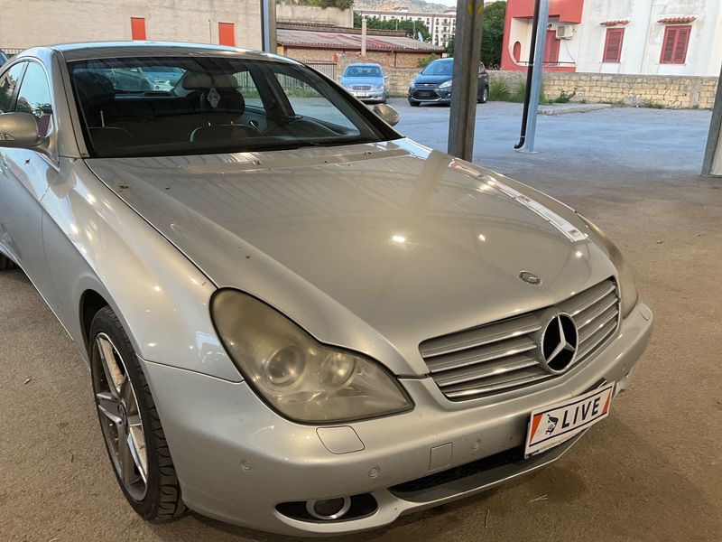 Mercedes-Benz CLS-Klasse CLS 320 CDI photo Mercedes-Benz CLS-Klasse CLS 320 CDI