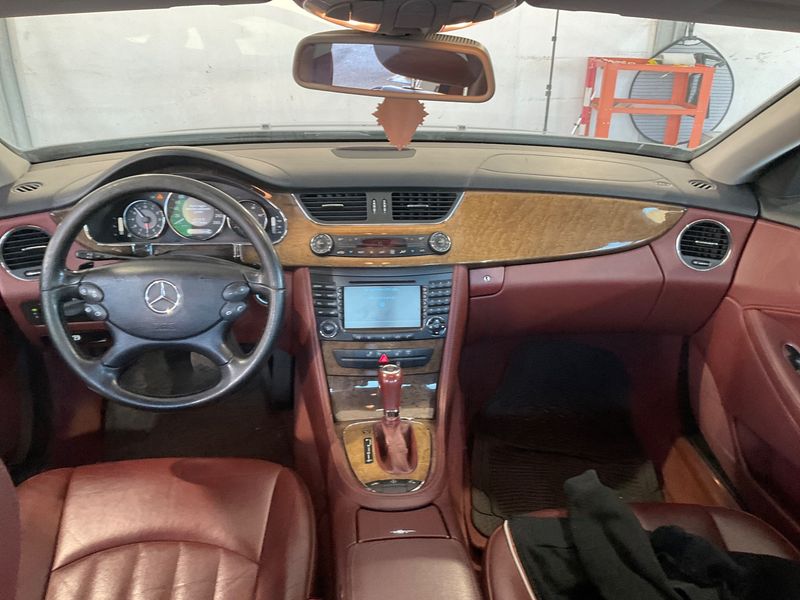 Mercedes-Benz CLS-Klasse CLS 320 CDI photo Mercedes-Benz CLS-Klasse CLS 320 CDI