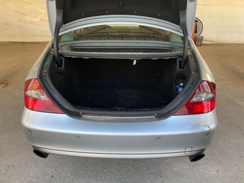 Mercedes-Benz CLS-Klasse CLS 320 CDI photo Mercedes-Benz CLS-Klasse CLS 320 CDI