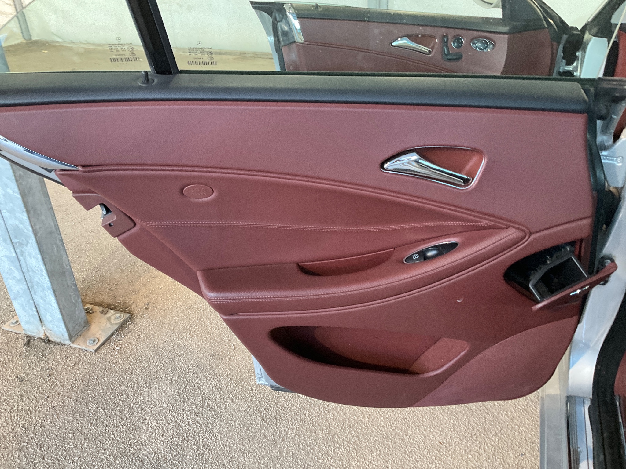 Mercedes-Benz CLS-Klasse CLS 320 CDI photo Mercedes-Benz CLS-Klasse CLS 320 CDI