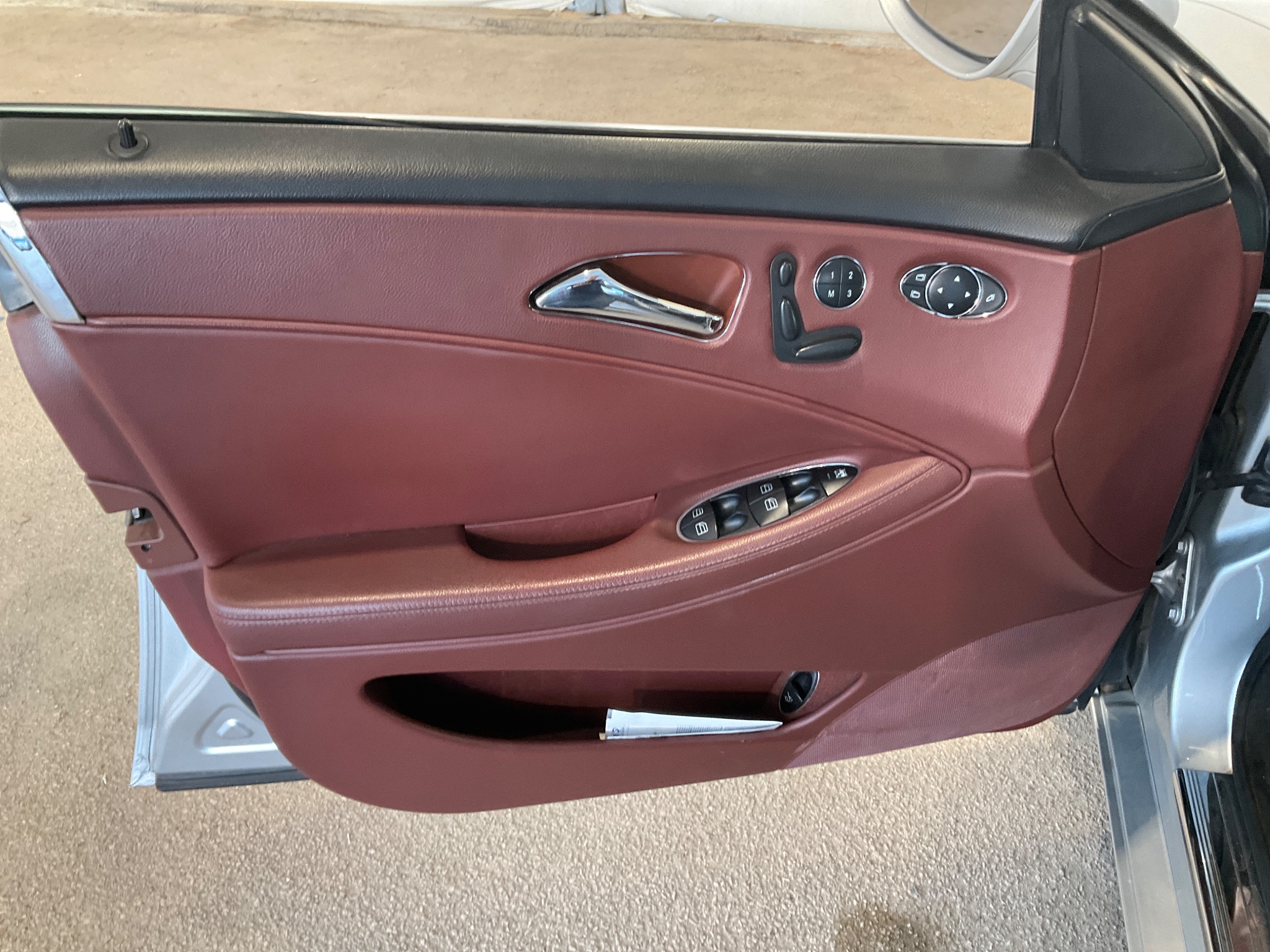 Mercedes-Benz CLS-Klasse CLS 320 CDI photo Mercedes-Benz CLS-Klasse CLS 320 CDI