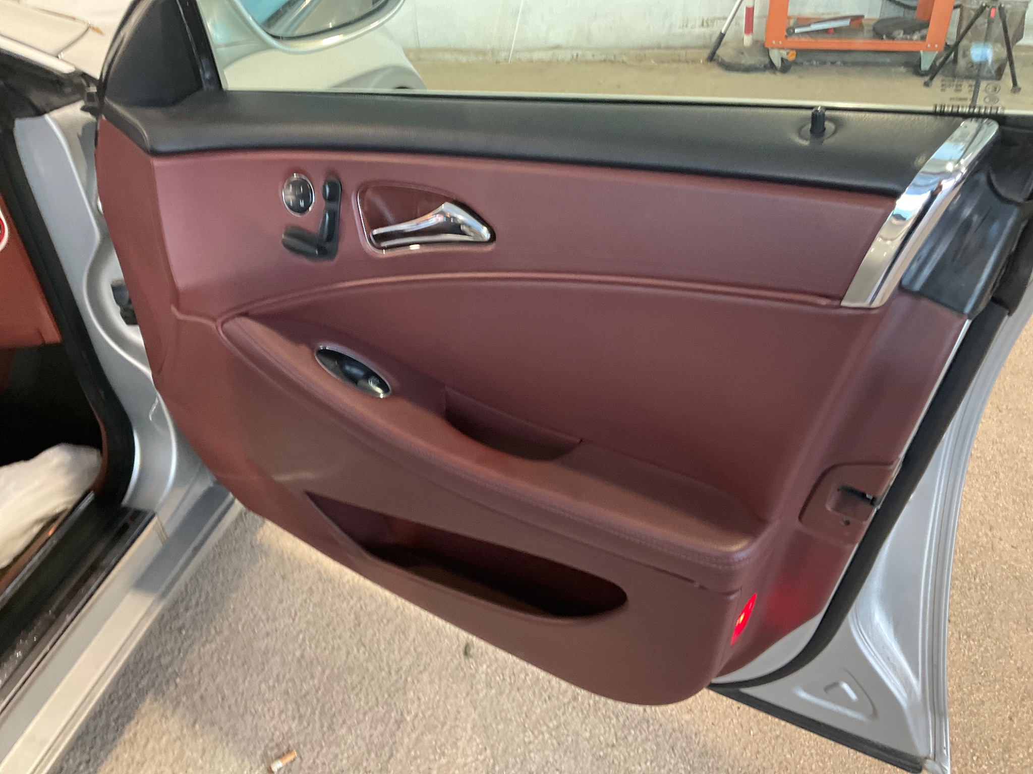 Mercedes-Benz CLS-Klasse CLS 320 CDI photo Mercedes-Benz CLS-Klasse CLS 320 CDI