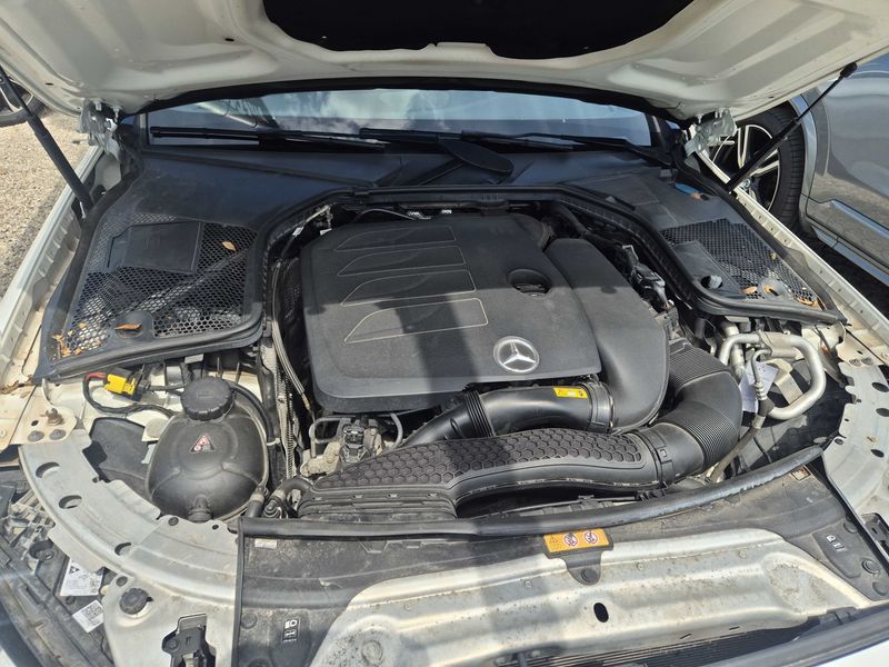 Mercedes-Benz C-Klasse C 300 AMG Line — zdjęcie 8