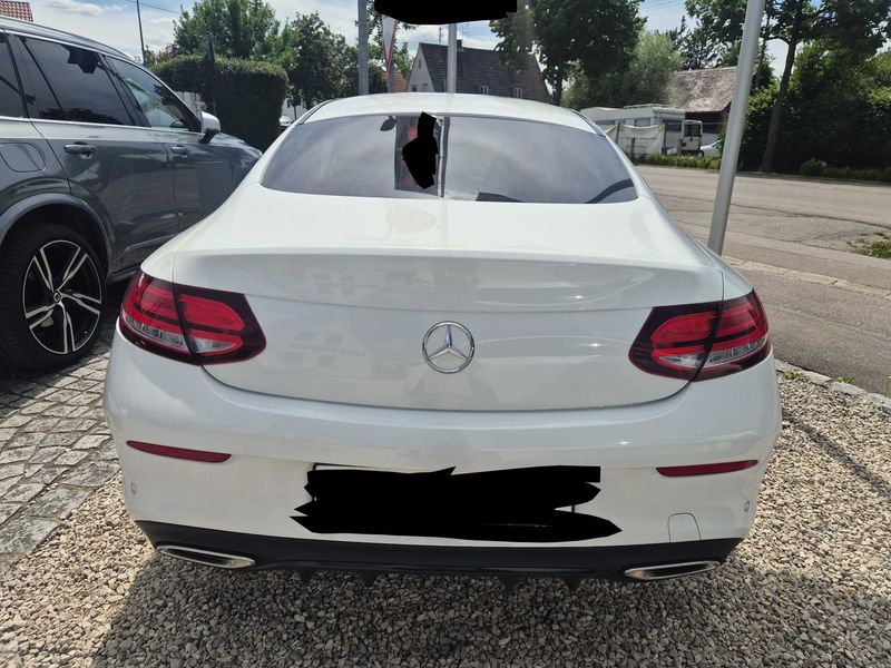 Mercedes-Benz C-Klasse C 300 AMG Line — zdjęcie 4