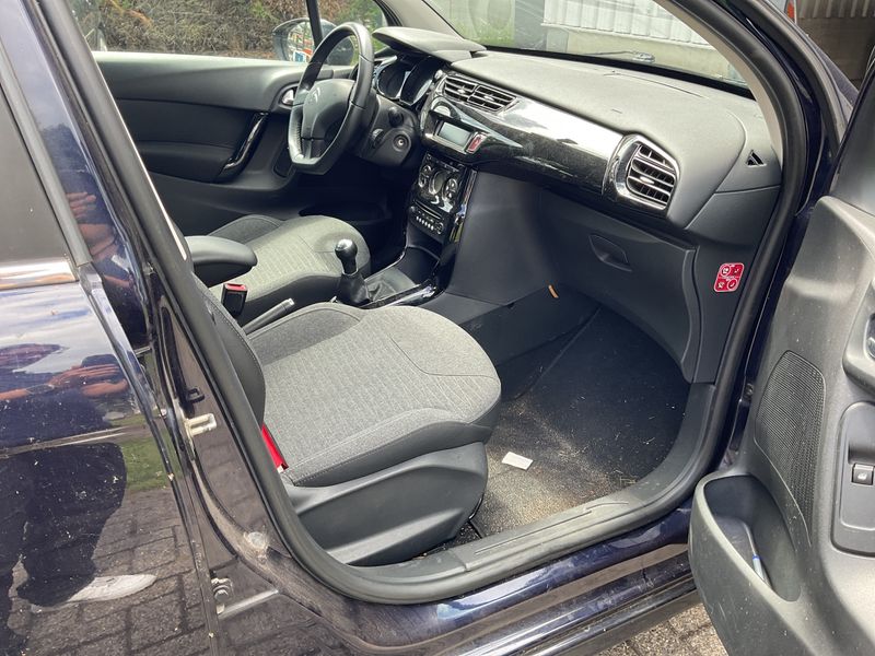Citroen C3 1.2 e-VTi Selection — zdjęcie 3
