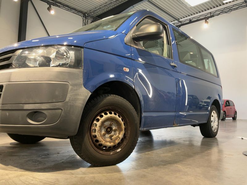 Volkswagen T5 Kombi 2.0 TDI — zdjęcie 2