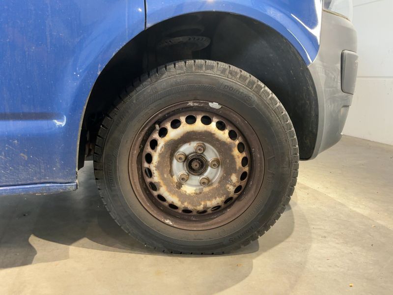 Volkswagen T5 Kombi 2.0 TDI 2011 – снимка 11