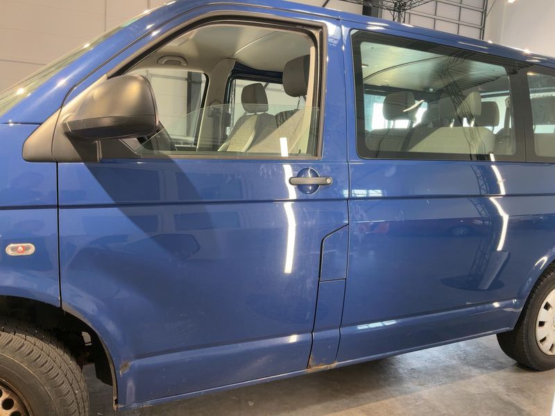 Volkswagen T5 Kombi 2.0 TDI — zdjęcie 4