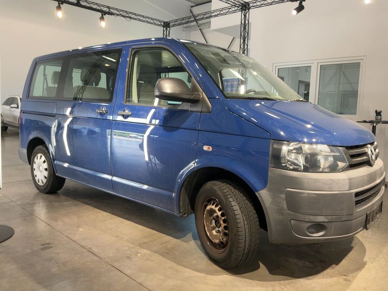 Volkswagen T5 Kombi 2.0 TDI — zdjęcie 8