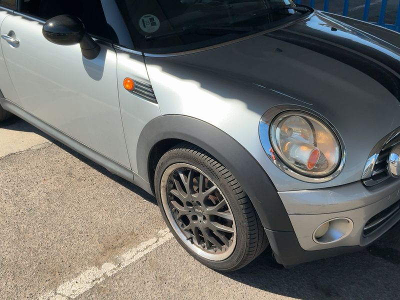 MINI Cooper D — zdjęcie 8