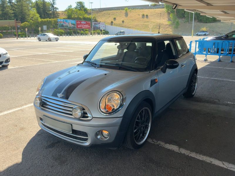 MINI Cooper D — zdjęcie 1