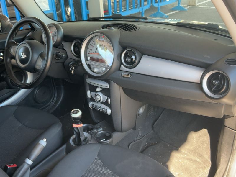 MINI Cooper D — zdjęcie 12