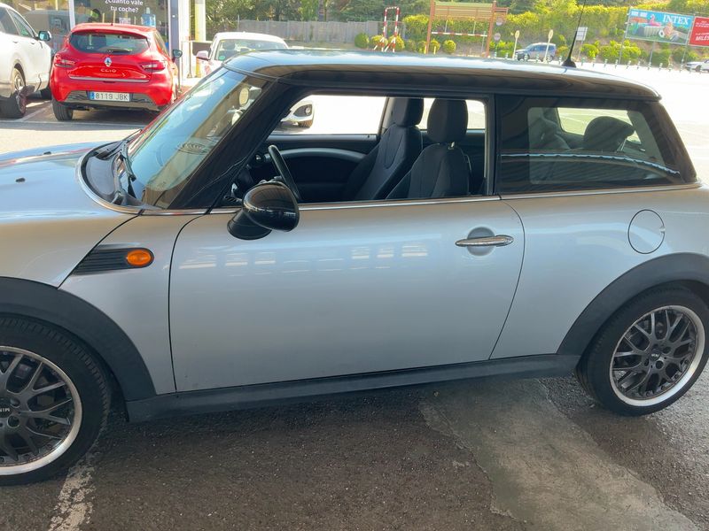 MINI Cooper D — zdjęcie 4