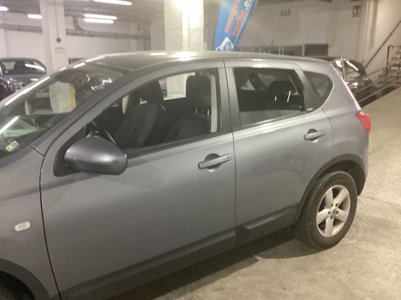 Nissan Qashqai 2.0 Acenta — zdjęcie 4