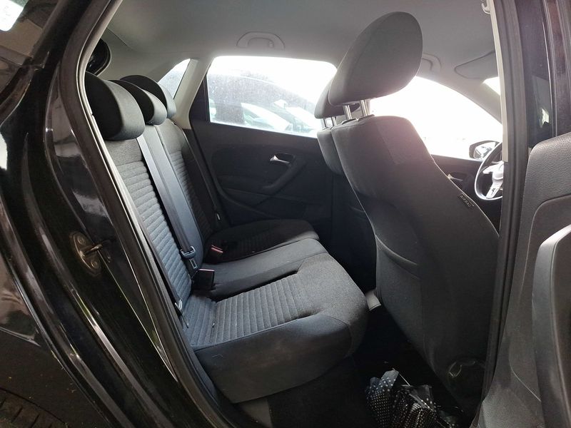 Volkswagen Polo 1.6 TDI Comfortline — zdjęcie 13
