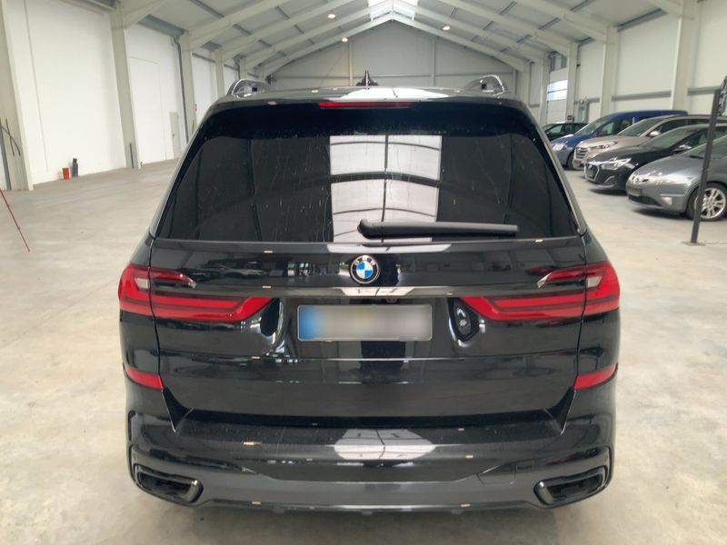 BMW X7 M50i — zdjęcie 5