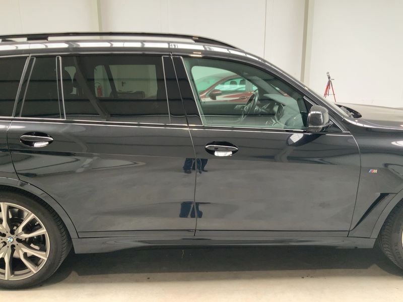 BMW X7 M50i — zdjęcie 7