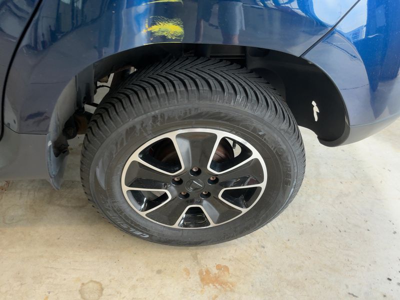 Dacia Duster 1.5 dCi Black Shadow 4x2 2018 – снимка 5