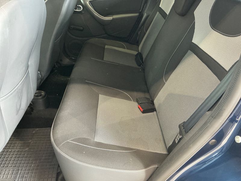 Dacia Duster 1.5 dCi Black Shadow 4x2 2018 – снимка 27