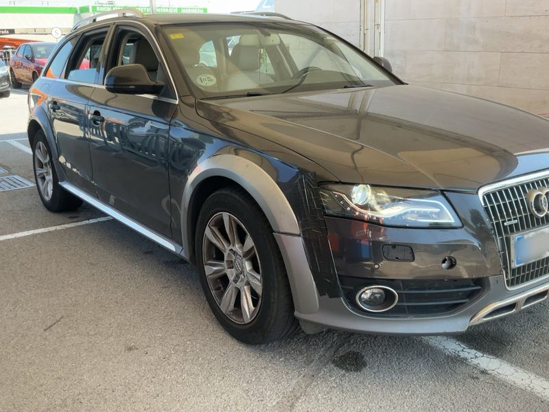 Audi A4 Allroad 3.0 V6 TDI — zdjęcie 8