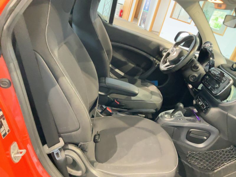Smart fortwo 1.0 Basis passion — zdjęcie 11