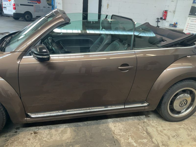 Volkswagen Beetle 2.0 TDI Sport — zdjęcie 4