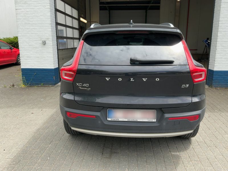 Volvo XC40 2.0 D3 Inscription 2WD — zdjęcie 5