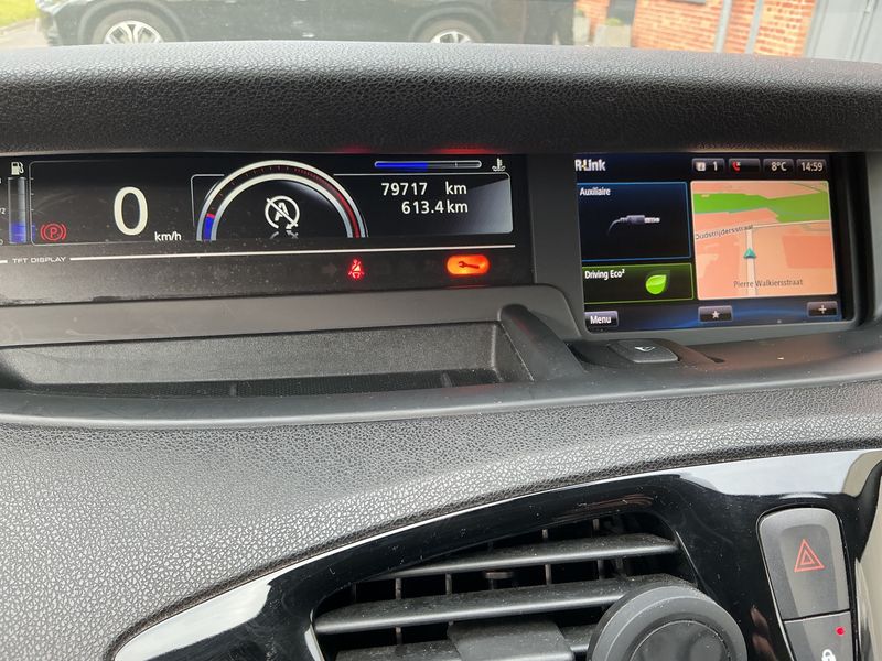 Renault Grand Scenic 1.2 TCe Energy BOSE Edition — zdjęcie 13