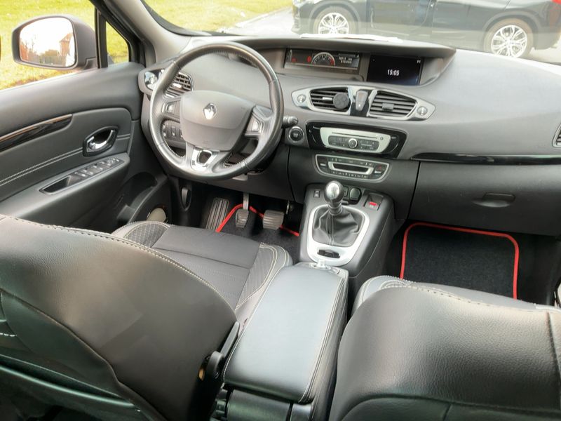 Renault Grand Scenic 1.2 TCe Energy BOSE Edition — zdjęcie 12