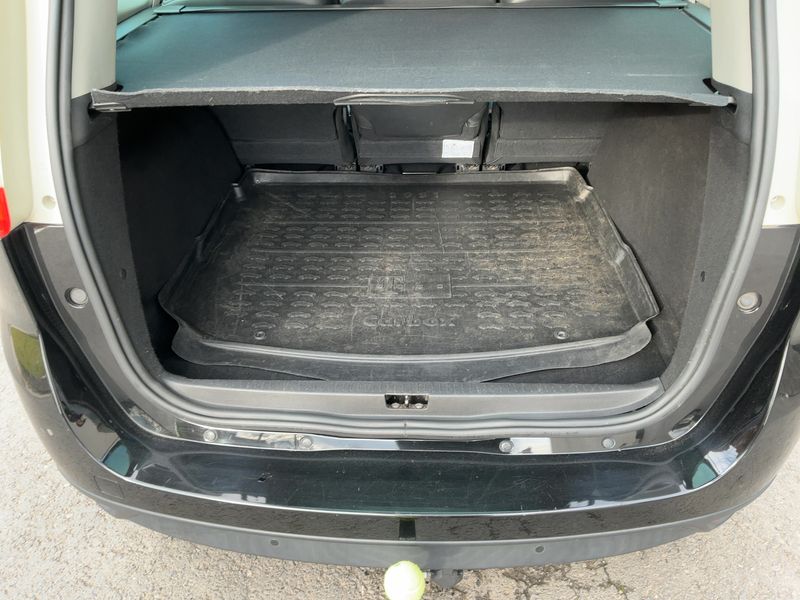 Renault Grand Scenic 1.2 TCe Energy BOSE Edition — zdjęcie 10