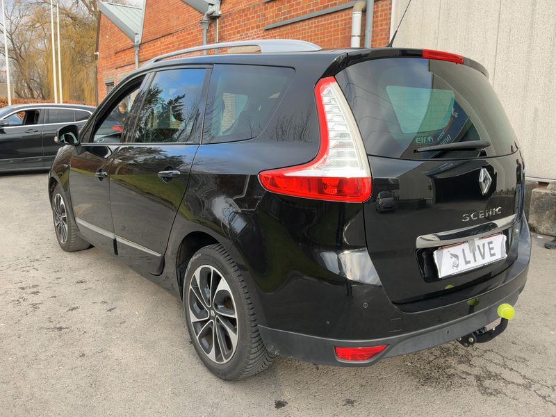 Renault Grand Scenic 1.2 TCe Energy BOSE Edition — zdjęcie 3
