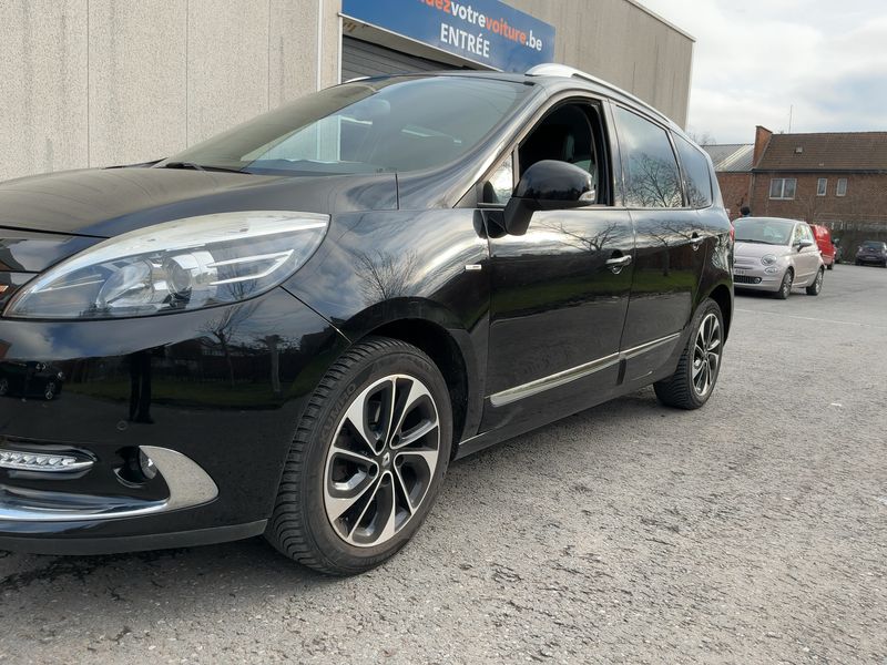Renault Grand Scenic 1.2 TCe Energy BOSE Edition — zdjęcie 2