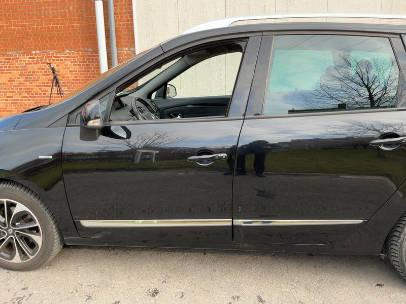 Renault Grand Scenic 1.2 TCe Energy BOSE Edition — zdjęcie 4