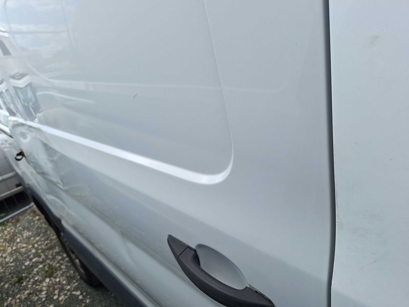 Ford Transit 2.0 TDCi 290 L2 — zdjęcie 12