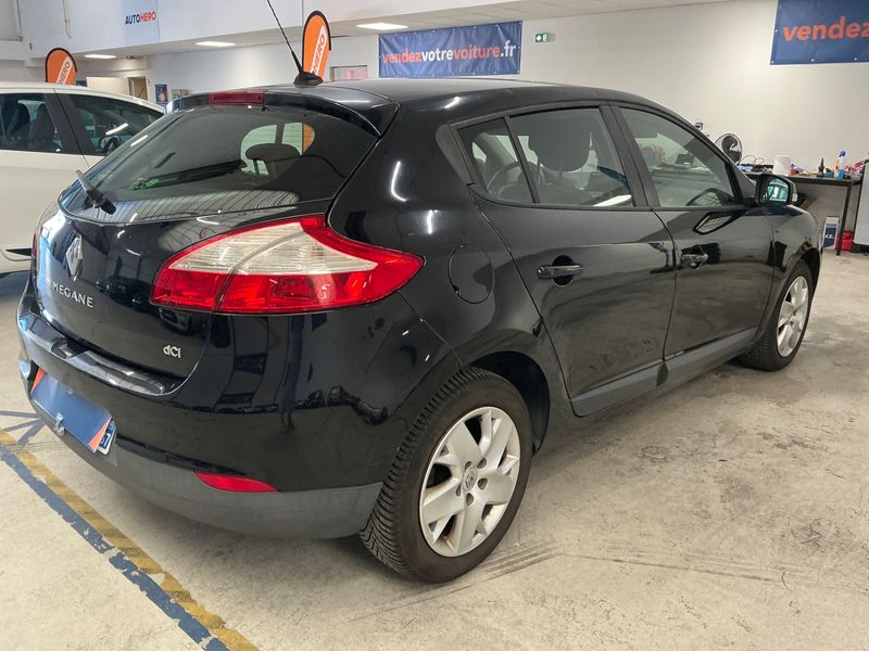 Renault Megane 1.5 dCi Authentique — zdjęcie 2