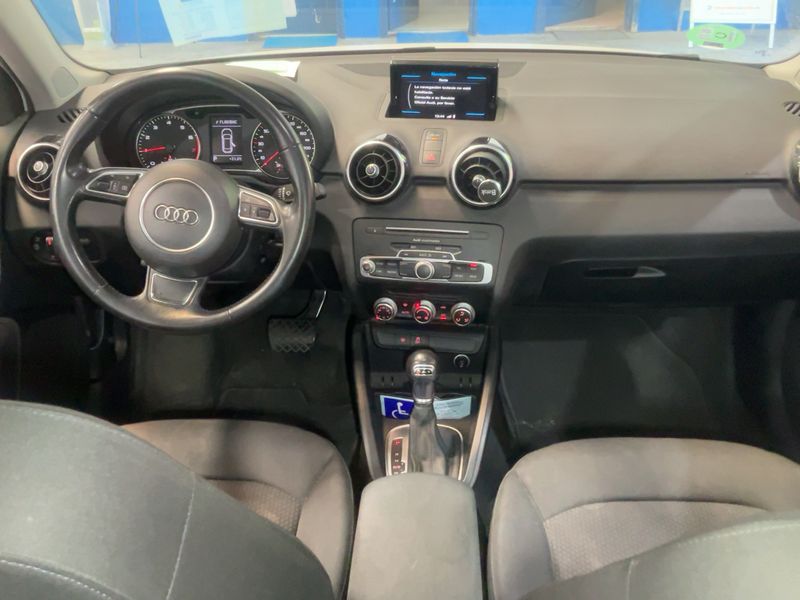 Audi A1 Sportback 1.0 TFSI Adrenalin — zdjęcie 12