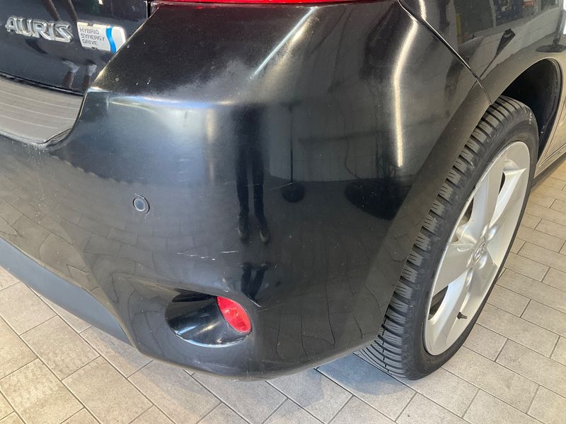 Toyota Auris 1.8 Hybrid Executive 2011 – снимка 35