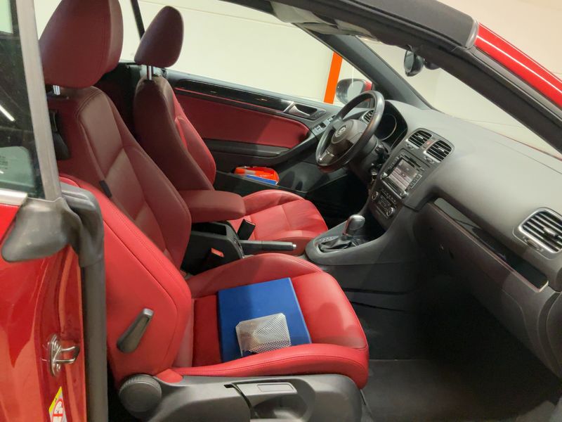 Volkswagen Golf VI 2.0 TDI Exclusive BlueMotion Tech — zdjęcie 11