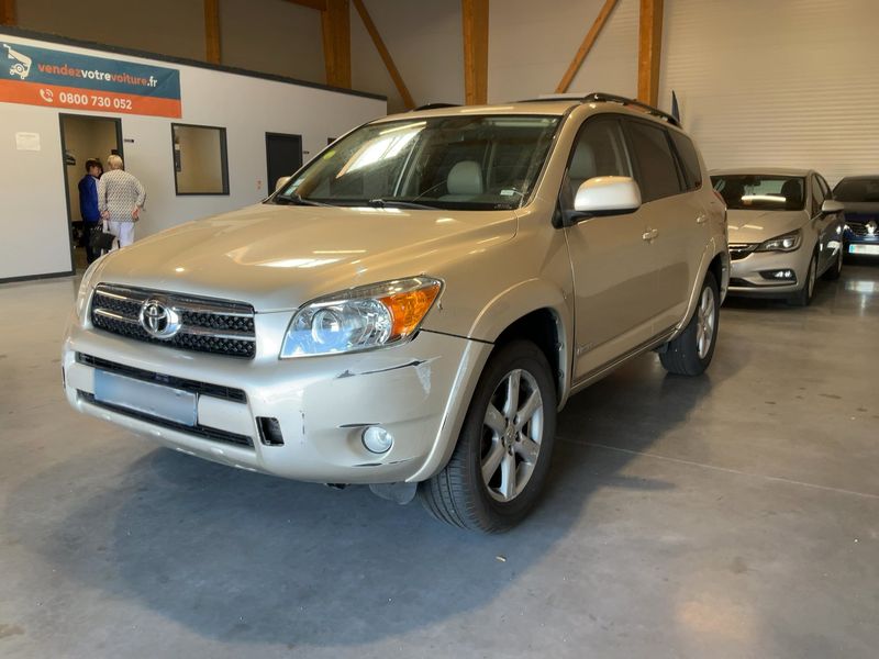 RAV 4 2.0