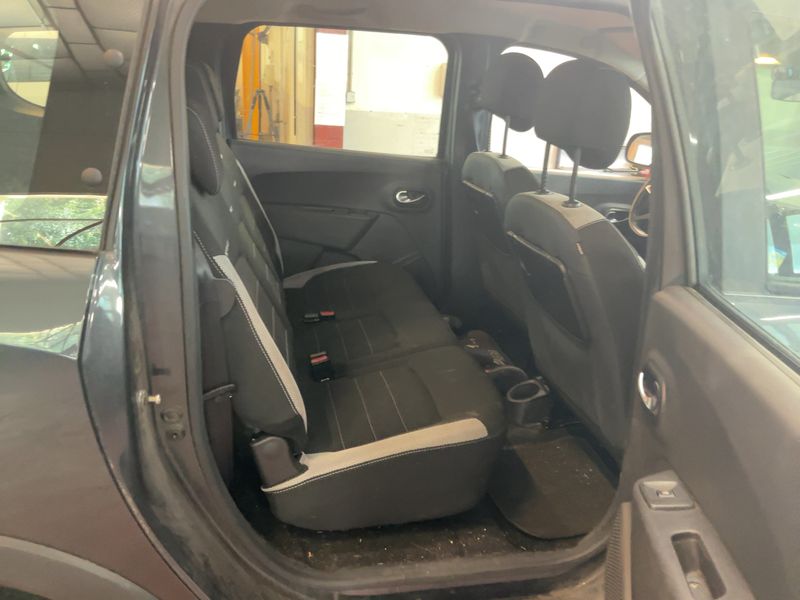 Dacia Lodgy 1.5 Blue dCi Stepway — zdjęcie 14
