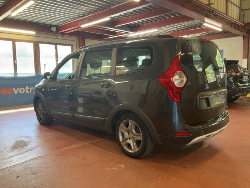 Dacia Lodgy 1.5 Blue dCi Stepway — zdjęcie 3
