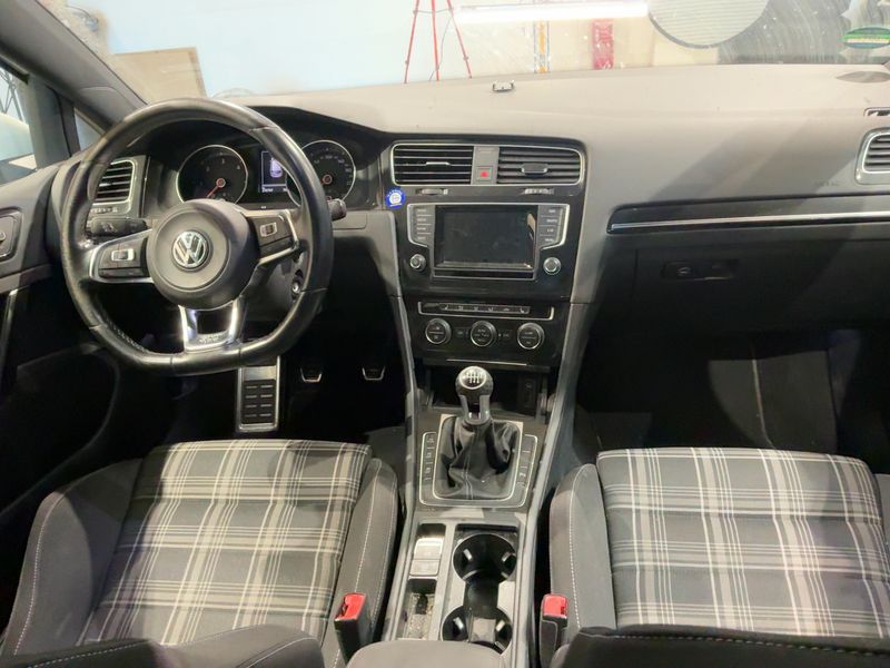 Volkswagen Golf VII 2.0 TDI GTD BlueMotion Tech 2015 – снимка 17