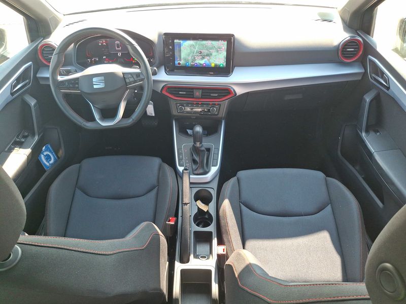 Seat Arona 1.0 TSI FR — zdjęcie 11