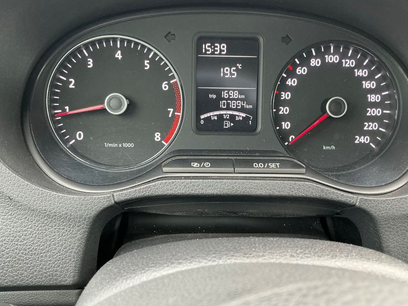 Volkswagen Polo 1.2 Polo Cool 2013 – снимка 18