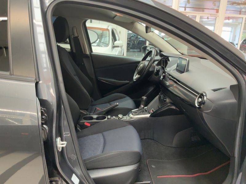 Mazda 2 1.5 Diesel Evolve — zdjęcie 11